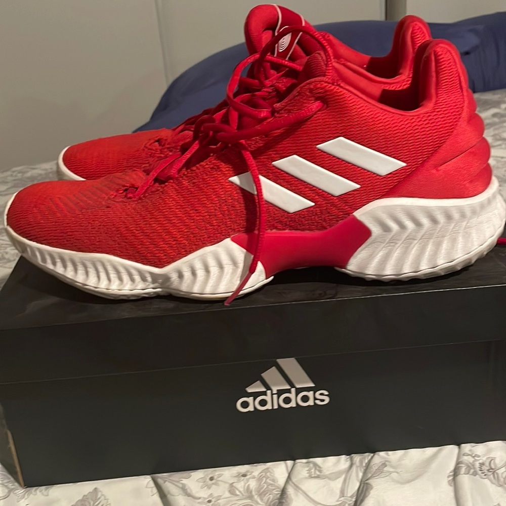 Adidas Basketball